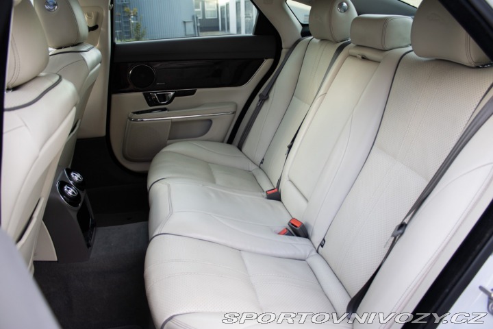 Jaguar XJ R-Sport 3.0 V6 250 kW / 2017