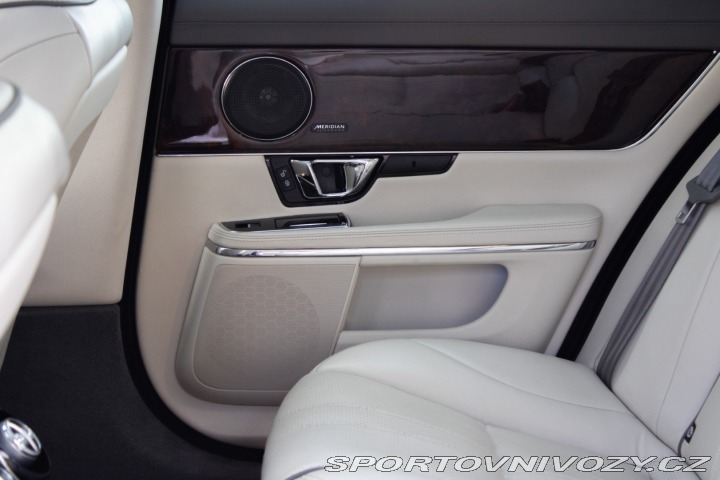 Jaguar XJ R-Sport 3.0 V6 250 kW / 2017