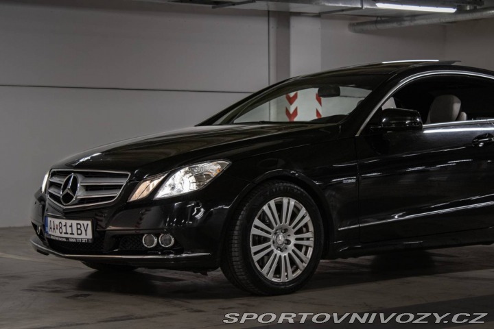 Mercedes-Benz E Kupé  250 CDI Blue A/T 15 2010