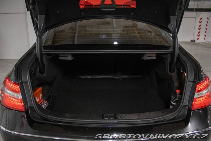 Mercedes-Benz E Kupé  250 CDI Blue A/T 15 2010