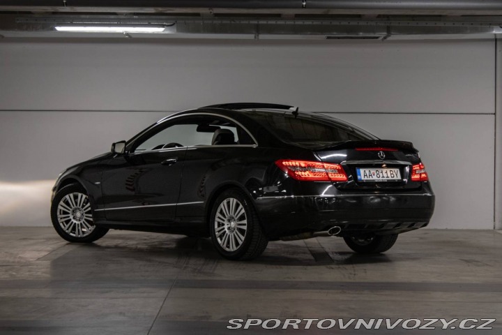 Mercedes-Benz E Kupé  250 CDI Blue A/T 15 2010