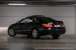 Mercedes-Benz E Kupé  250 CDI Blue A/T 15 2010
