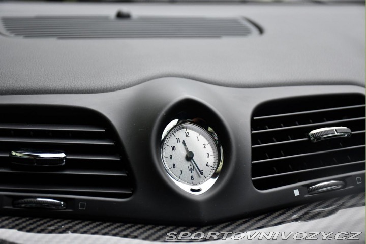 Maserati GranTurismo SPORT 4.7 V8 MC CARBON ČR 2016