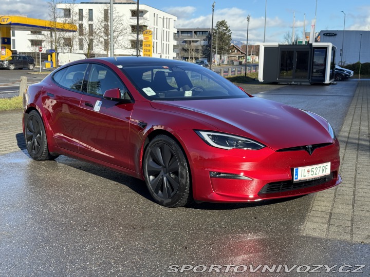 Tesla Model S Plaid 2024