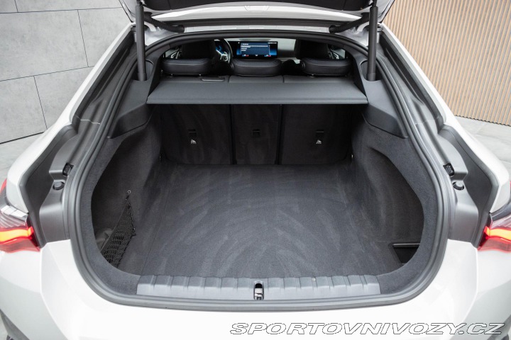 BMW 4 420d xD REZERVACE 2023