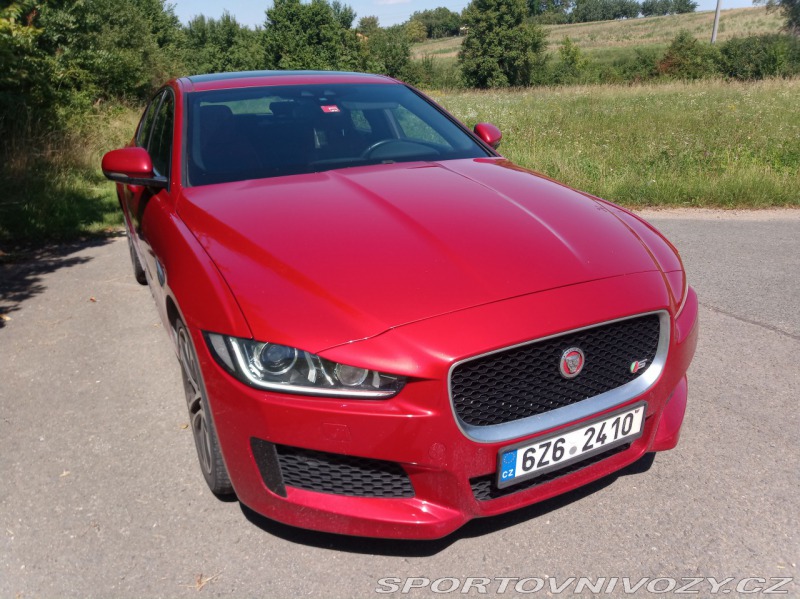 Jaguar XE