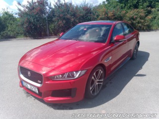 Jaguar XE  2018
