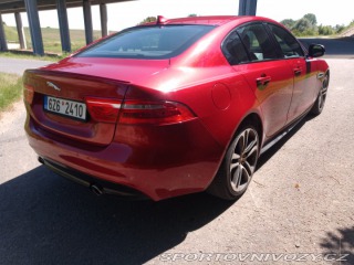 Jaguar XE  2018