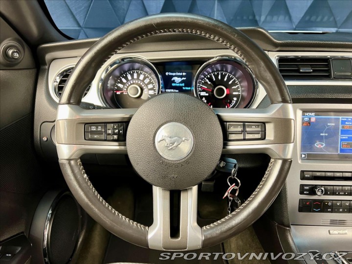 Ford Mustang 3,7 L V6 A/T 227KW, PREMI 2014