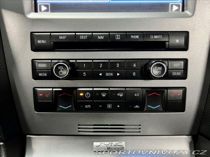 Ford Mustang 3,7 L V6 A/T 227KW, PREMI 2014