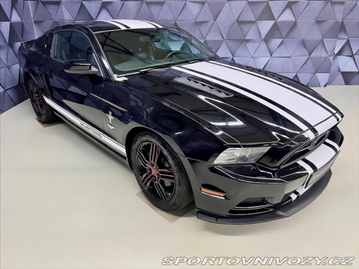 Ford Mustang 3,7 L V6 A/T 227KW, PREMI 2014