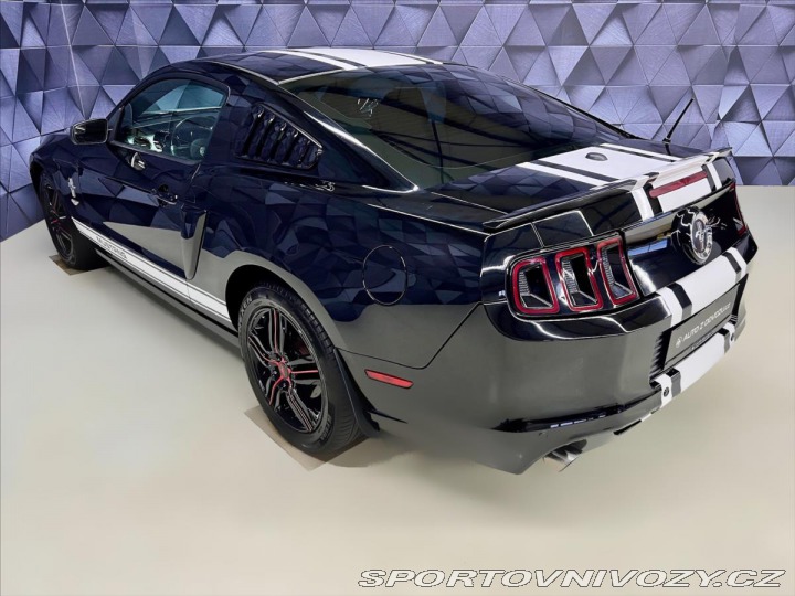 Ford Mustang 3,7 L V6 A/T 227KW, PREMI 2014