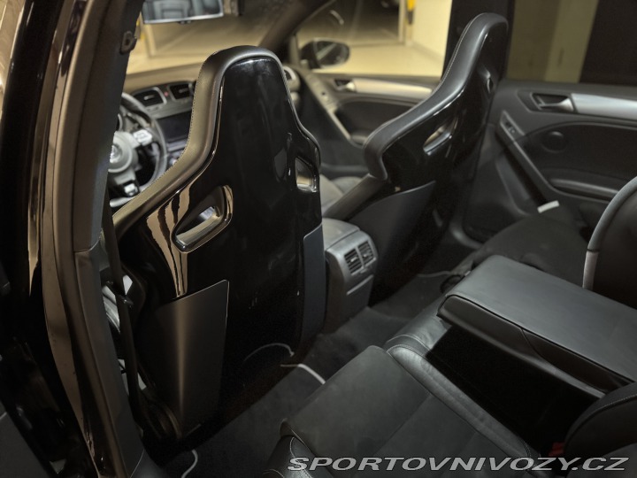 Volkswagen Golf Golf R 2.0TSi 299kW DSG 2010