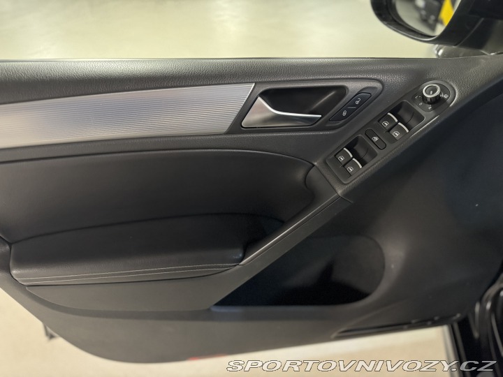 Volkswagen Golf Golf R 2.0TSi 299kW DSG 2010