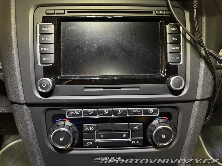 Volkswagen Golf Golf R 2.0TSi 299kW DSG 2010