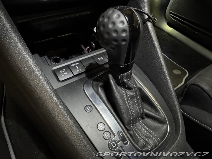 Volkswagen Golf Golf R 2.0TSi 299kW DSG 2010