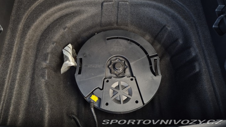 Volkswagen Golf 2,0GTD 135kw DSG po rozv. 2017