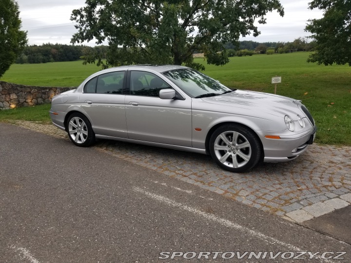 Jaguar S-Type  2001