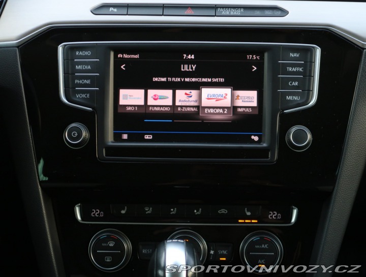 Volkswagen Ostatní modely Passat Highline 2.0 BiTDI 2016