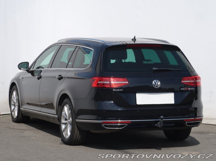 Volkswagen Ostatní modely Passat Highline 2.0 BiTDI 2016