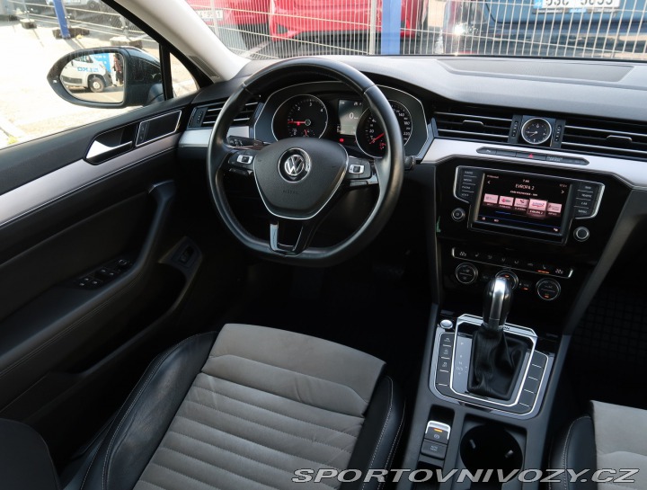 Volkswagen Ostatní modely Passat Highline 2.0 BiTDI 2016