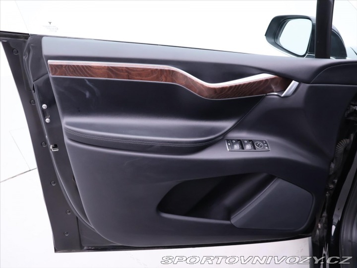 Tesla Model X 75D Dual Motor 193kW 2018