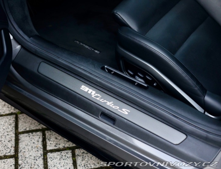 Porsche 911 Turbo S PDK 2021
