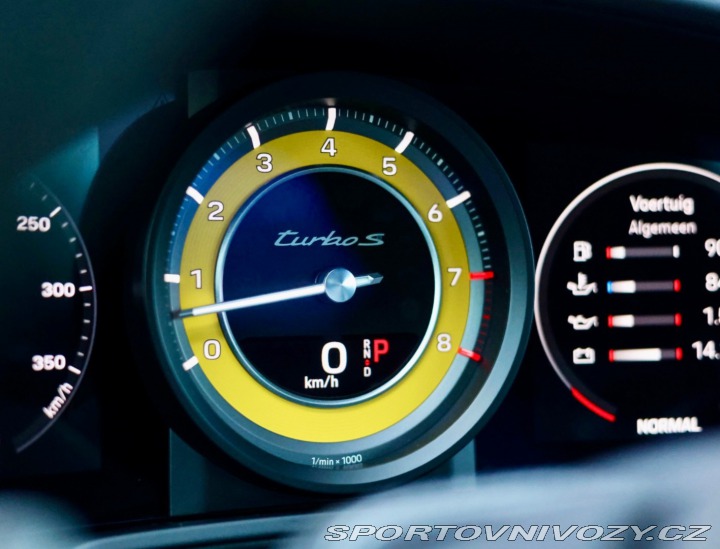 Porsche 911 Turbo S PDK 2021