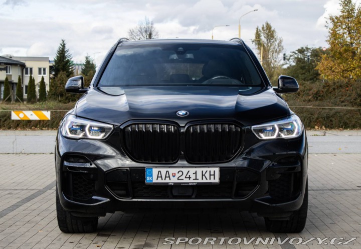 BMW X5 xDriveM50i, 390kW (2022) 2022