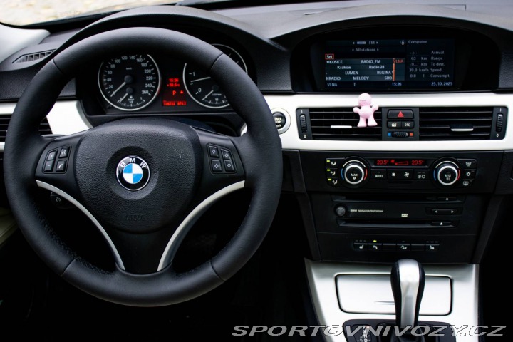 BMW 3 Touring  330d xDrive A/T 2007