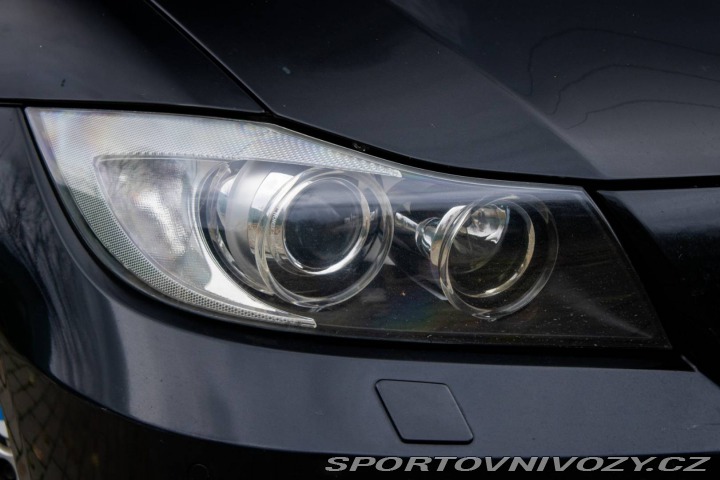 BMW 3 Touring  330d xDrive A/T 2007