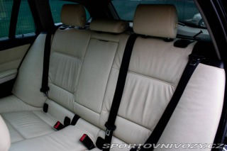 BMW 3 Touring  330d xDrive A/T 2007