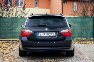 BMW 3 Touring  330d xDrive A/T 2007