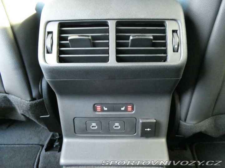 Ostatní značky Ostatní modely Land Rover Range Rover Velar 3,0 Dynamic SE P400e 4x4 2025