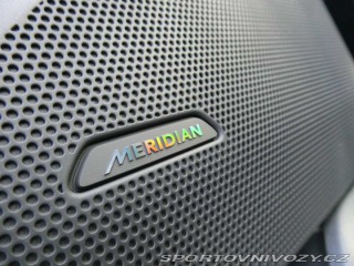 Ostatní značky Ostatní modely Land Rover Range Rover Velar 3,0 Dynamic SE P400e 4x4 2025