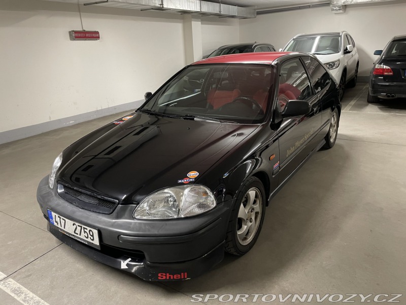 Honda Civic VTI Black Phantom