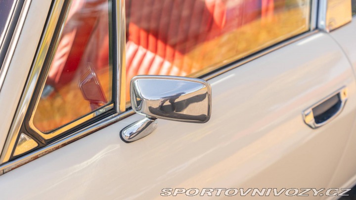 Ostatní značky Ostatní modely Triumph Stag 1977