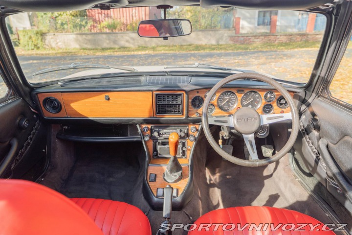 Ostatní značky Ostatní modely Triumph Stag 1977