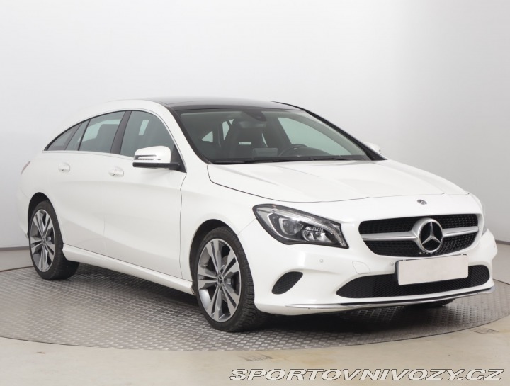 Mercedes-Benz CLA Urban 220 4MATIC 2018