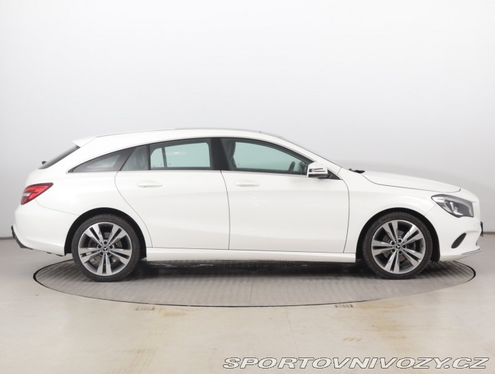 Mercedes-Benz CLA Urban 220 4MATIC 2018
