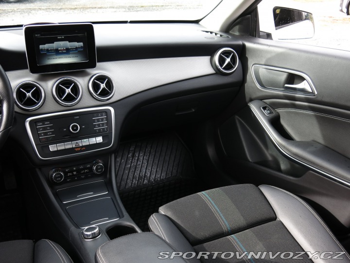 Mercedes-Benz CLA Urban 220 4MATIC 2018