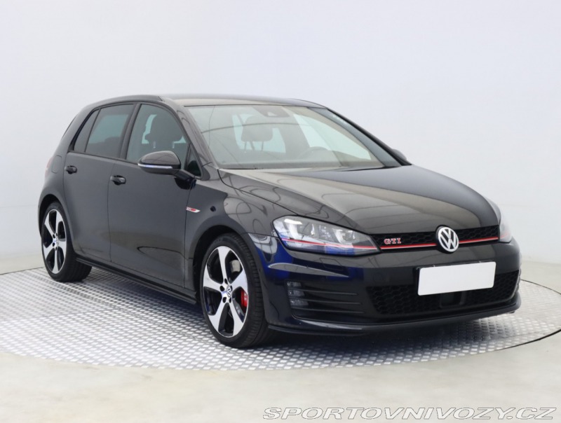 Volkswagen Golf 2.0 GTI