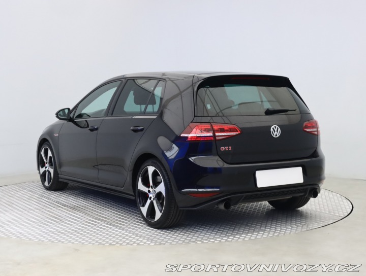 Volkswagen Golf 2.0 GTI 2015