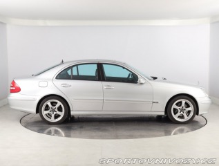 Mercedes-Benz E E 350 4MATIC 2005