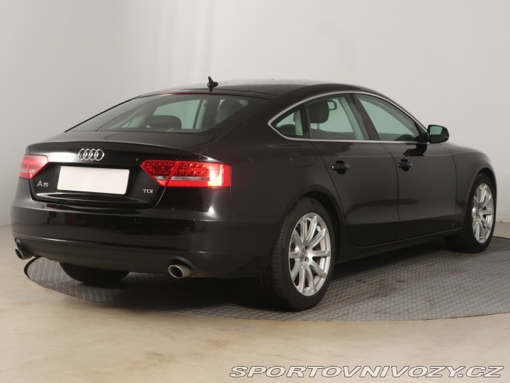Audi A5 Sport 2.7 TDI 2011