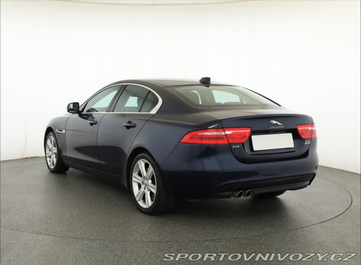 Jaguar XE 20d 2016