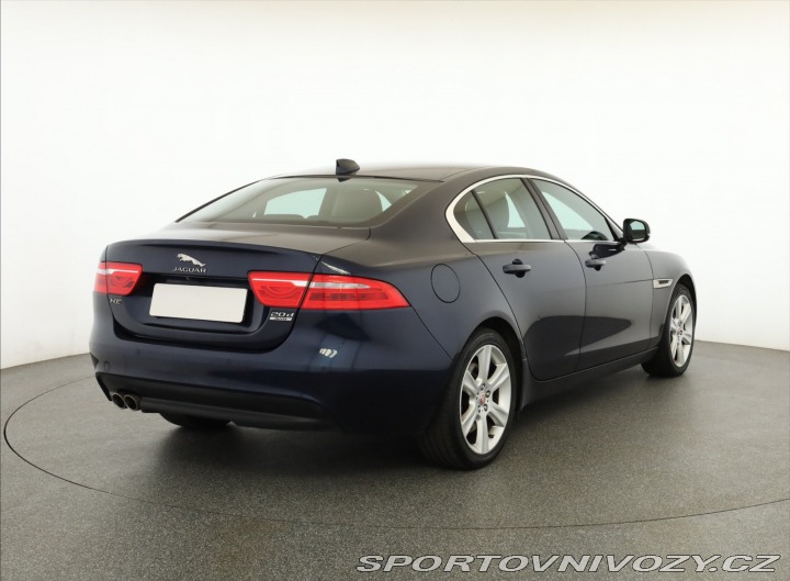 Jaguar XE 20d 2016