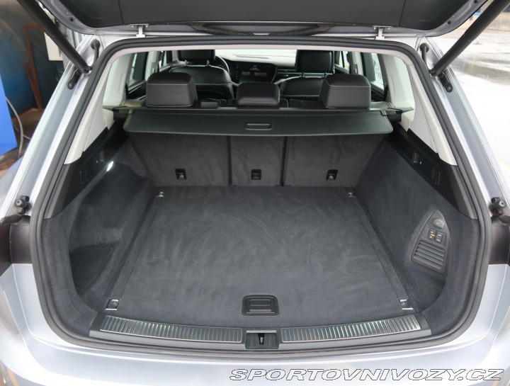 Volkswagen Ostatní modely Touareg Elegance 3.0 TDI 2018