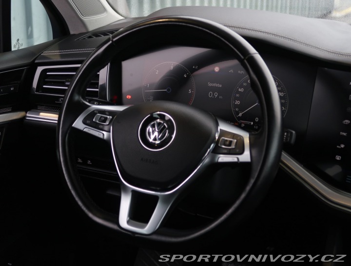 Volkswagen Ostatní modely Touareg Elegance 3.0 TDI 2018