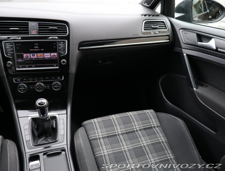 Volkswagen Golf 2.0 TDI GTD 2014